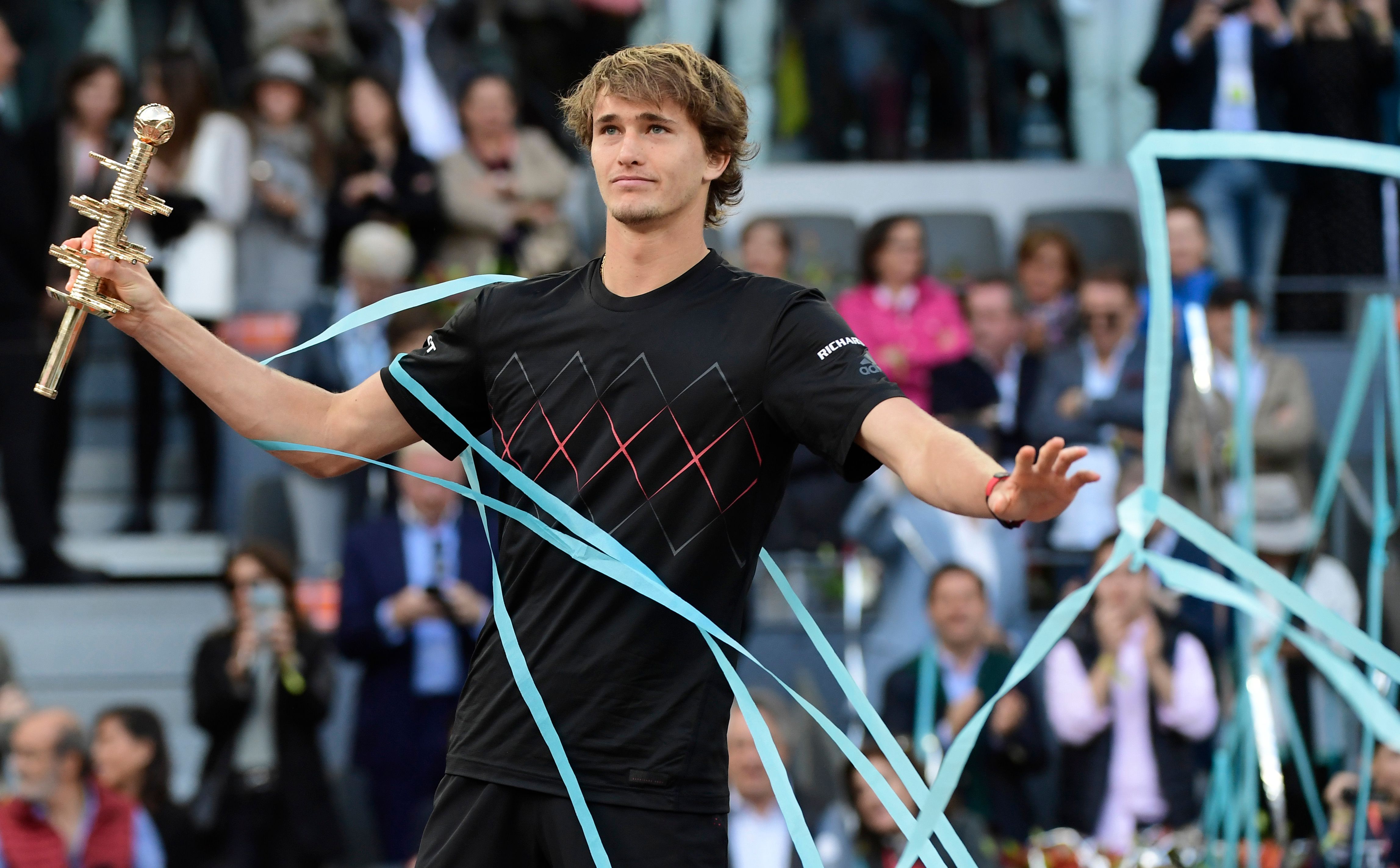 美国网球队力克欧洲网球队，兹维列夫打破历史纪录的简单介绍