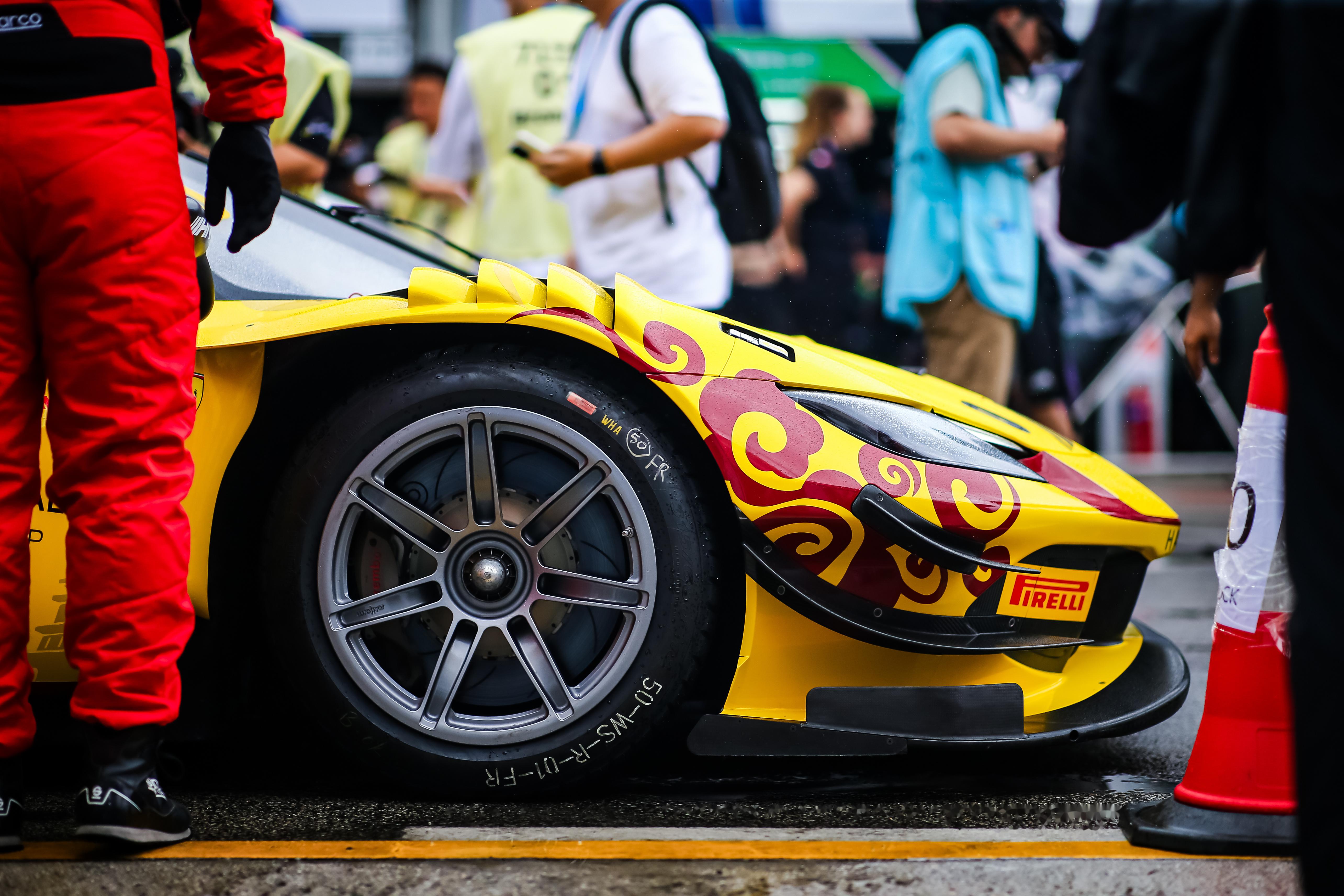 世界赛舞台，赛车代表国家出征荣耀