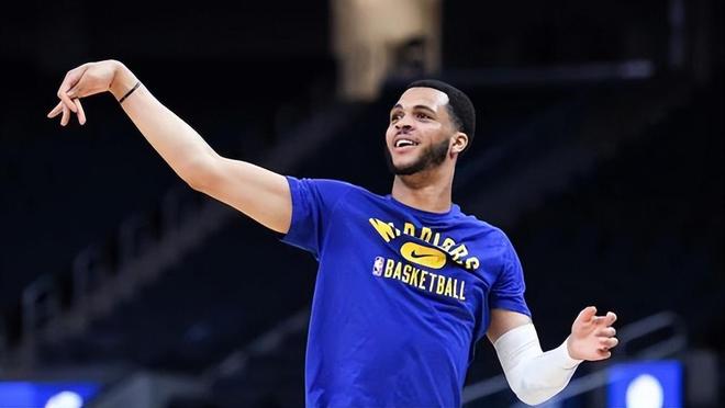 终极之夜！篮球冠军悬念即将揭晓