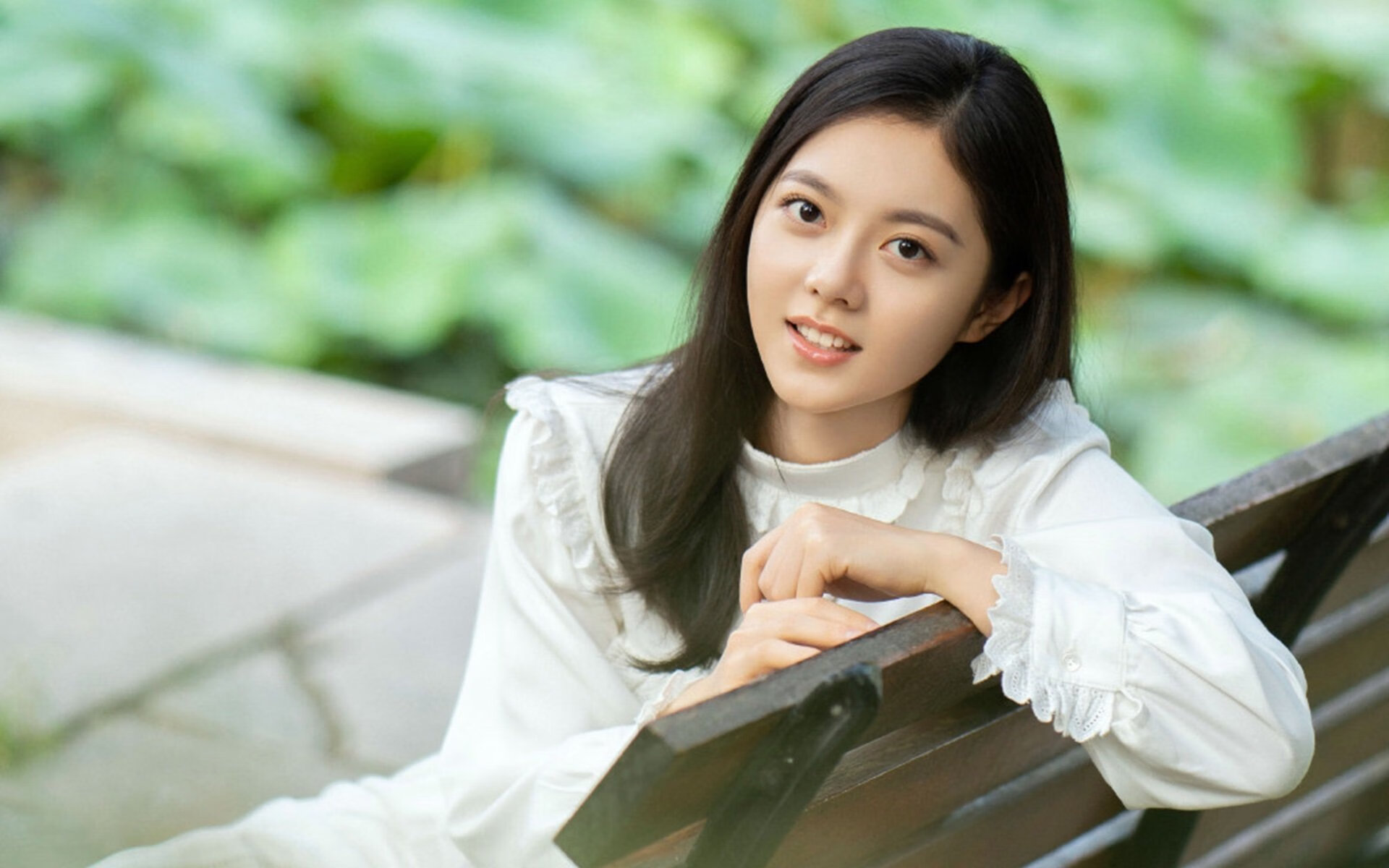 绿茵双星，西甲国家德比焦点战与马赛轻取加拿大的足球交响曲