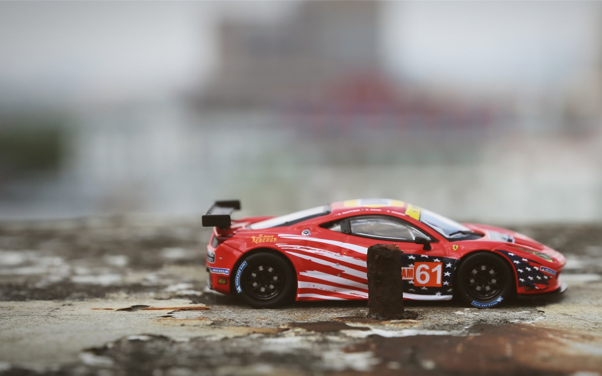 新王炸裂之夜，文班亚马狂轰纪录，雄鹿惊险过关，字母哥伤退埋阴霾