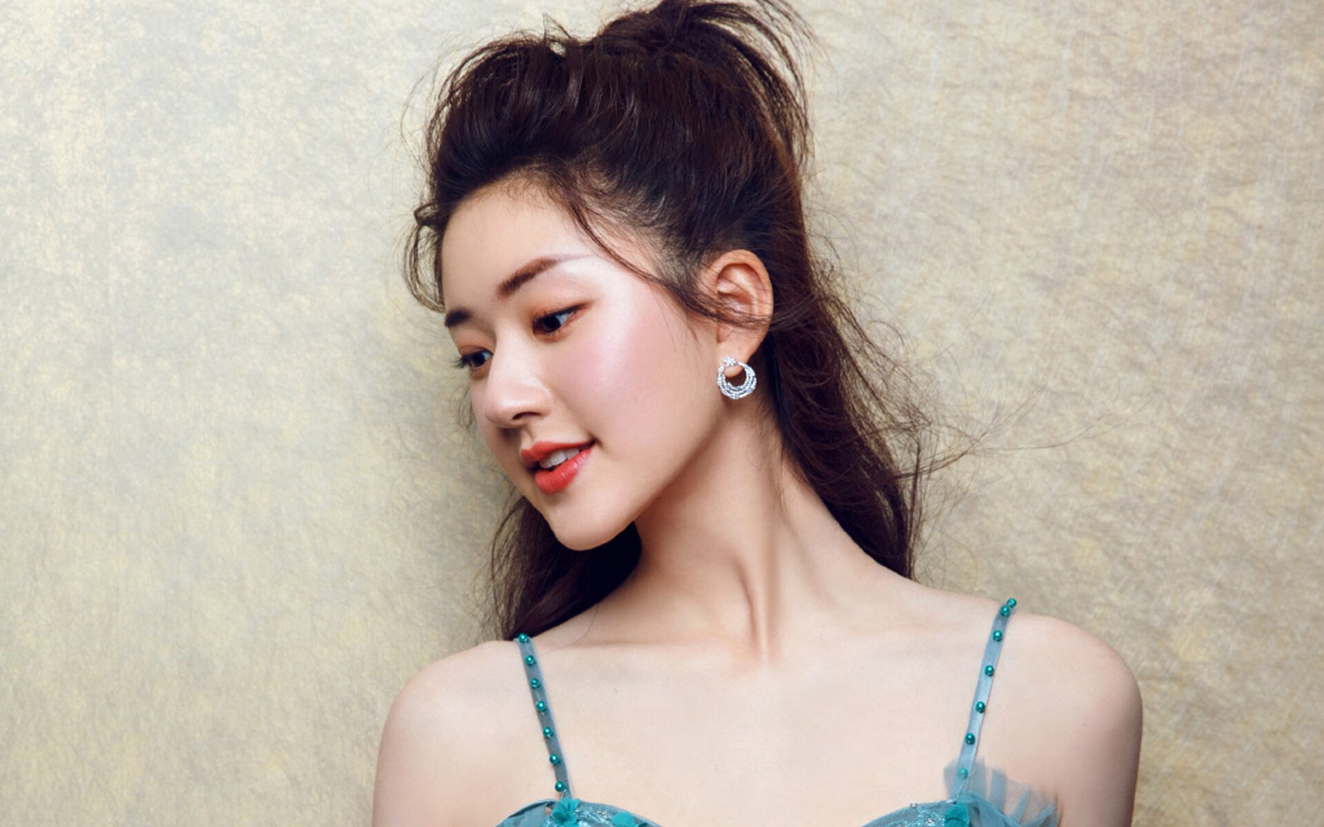 德罗赞决胜时刻封神，活塞惊险带走灰熊赢得关键战役