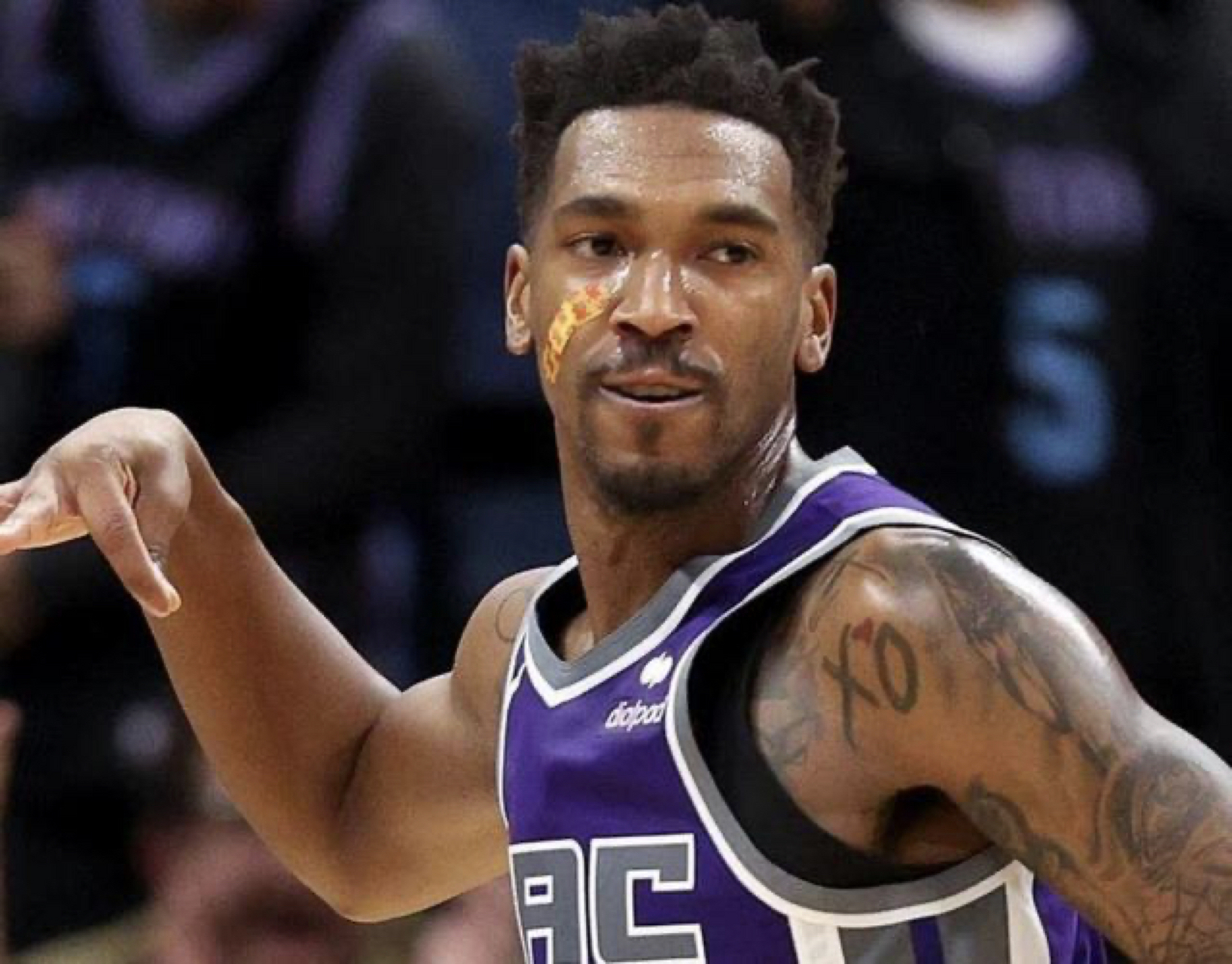 开云官网-英格拉姆狂砍40分创生涯新高,老鹰攻防一体碾碎尼克斯