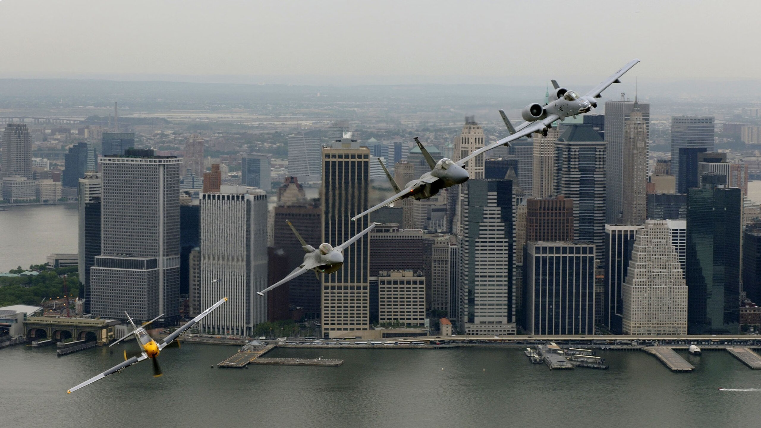 开云体育官方网站-极速之夜与钢铁之心，班凯罗在F1式决战中演绎教科书表现