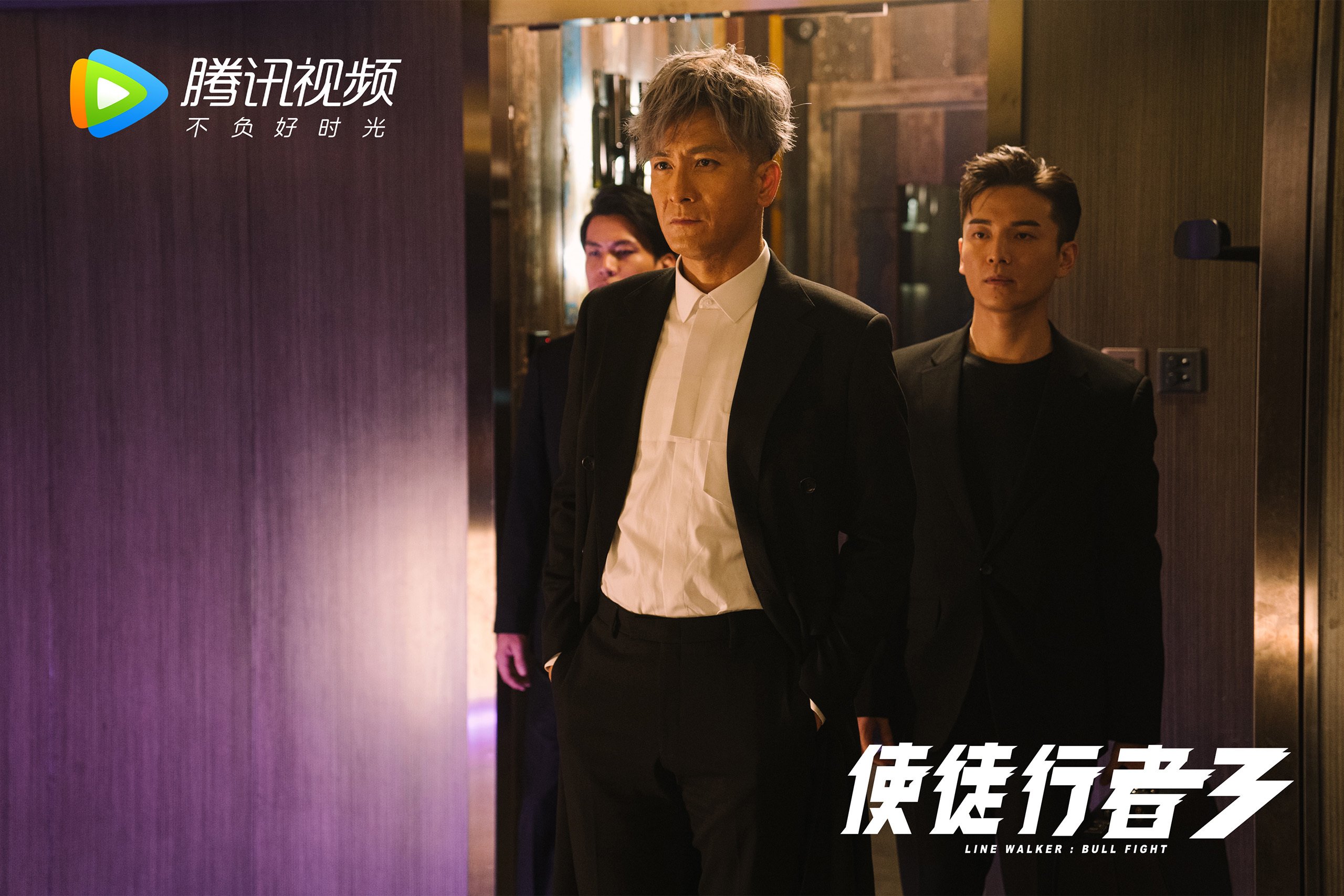 开云下载-钢铁与意志的对决，英格兰险胜塞尔维亚，奥斯梅恩上演致命一击